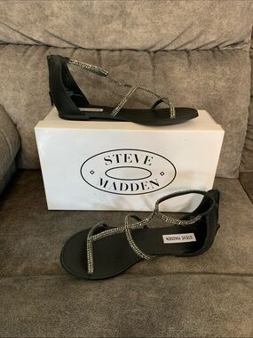 Steve Madden Black Rhinestone T-Strap Flat Sandals